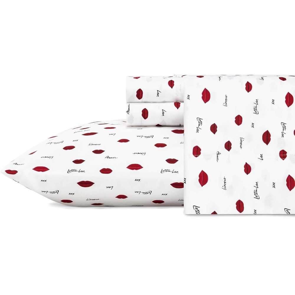Betsey Johnson White and Red Lips Bedding Set